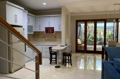 Family Victorian "View" Home