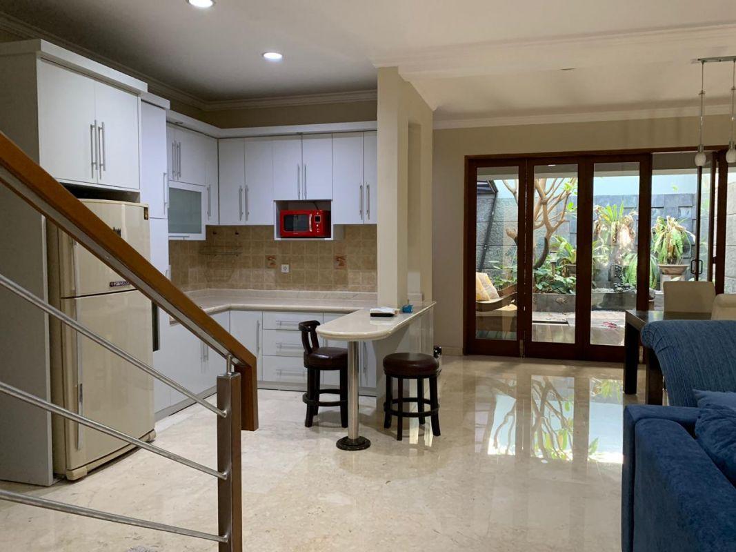 Family Victorian "View" Home Family Victorian "View" Home