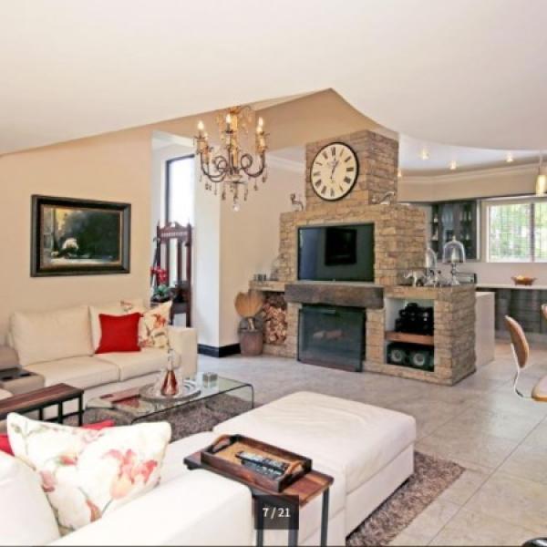 Private Estate Magnificent Views Private Estate Magnificent Views