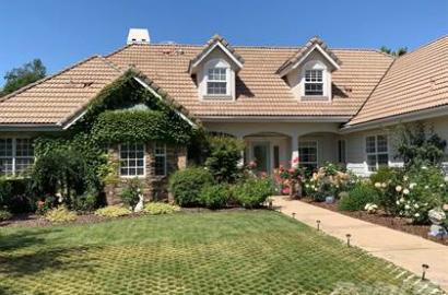 Private Estate Magnificent Views Private Estate Magnificent Views