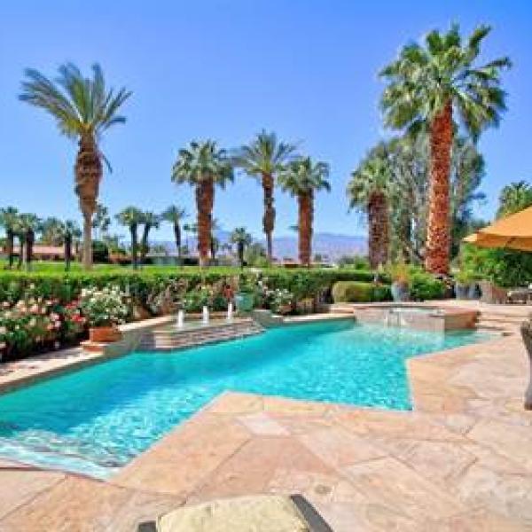 Osaka Heights Apartment